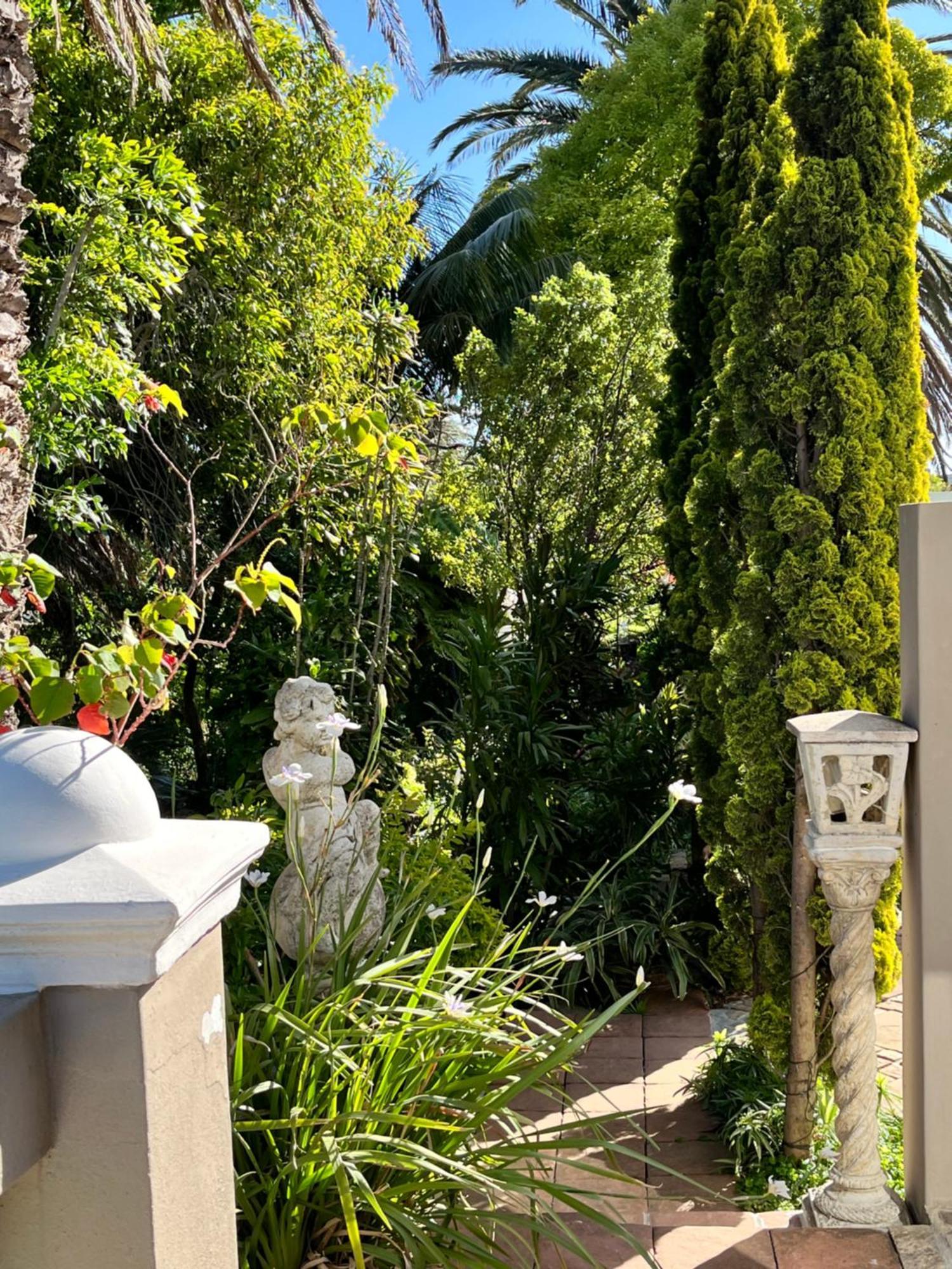 Somerset West Garden Apartments 1 Exteriör bild